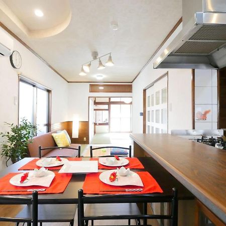 West Crab Base Villa Hiroshima Bagian luar foto